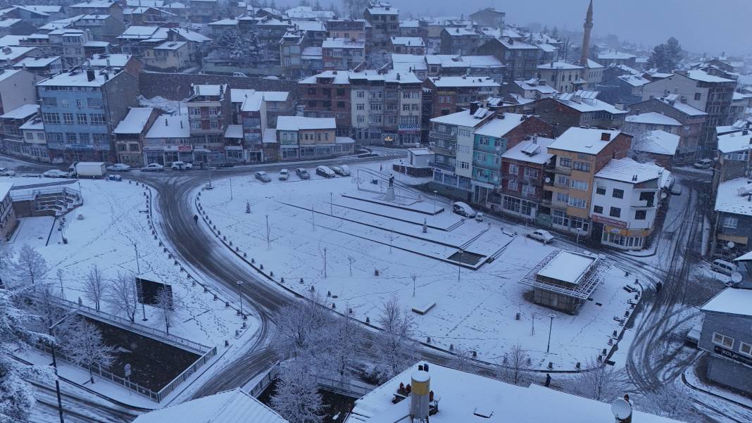 Konya’da kar kalınlığı 26 santime çıktı 5